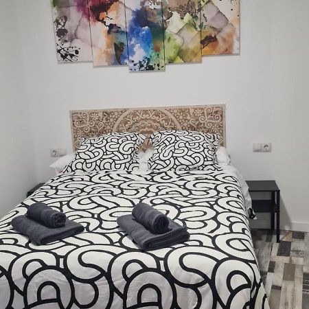 Apartamento Soria Calaveron Luaran gambar